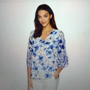 Calvin Klein Women's Blue Watercolor Floral Sheer Bell Sleeve V-Neck Top M